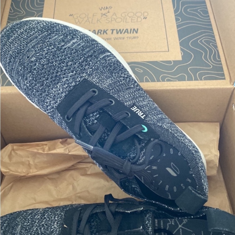 TRUE LINKWEAR GOLF SHOES Worn once/In Box ORIGINAL PRICE $179.00 - Picture 2 of 8